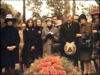 COMPLOT DE FAMILLE - Bande-annonce VO