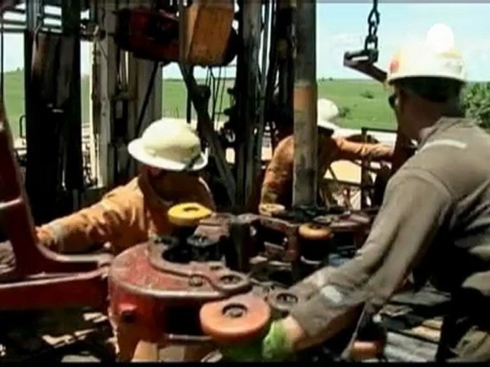 Arz endişeleri petrol fiyatlarını yükseltiyor