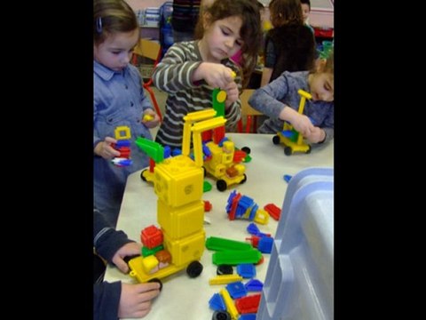 Les Moyennes Sections au musée sur le thème de l'arbre