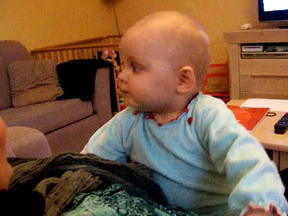 je tousse comme maman et j'ecoute "meunier tu dors"