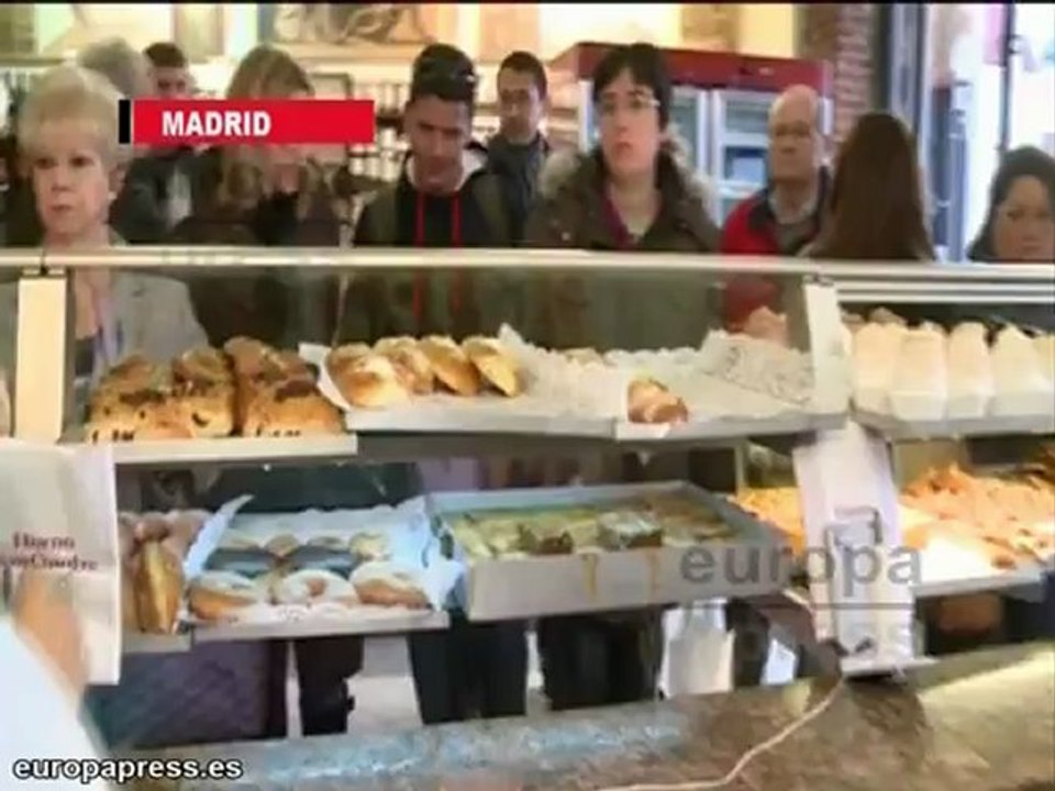 Mantillas y torrijas, la tradición de Jueves Santo
