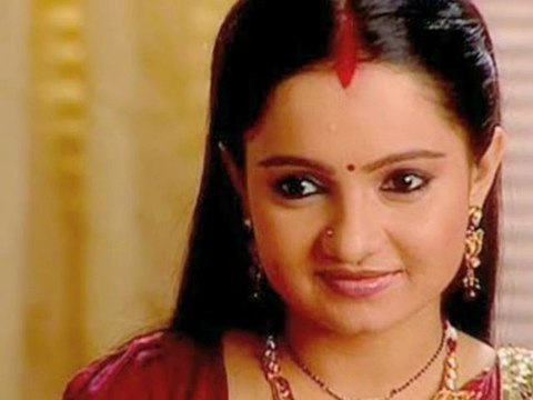 Television Bahu Caught Red Handed In Hookah Raid - Telly Scandal