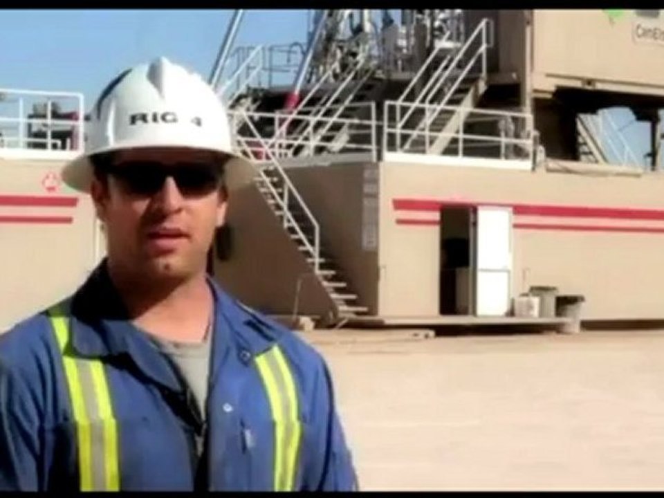 Oil Drilling Jobs - Teamwork Pays Off