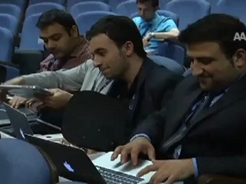 Akademi öğrecilerine bilgisayar