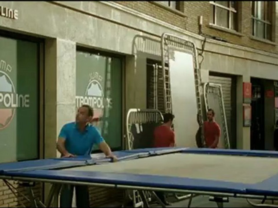 Pub Pages Jaunes - Le trampoline