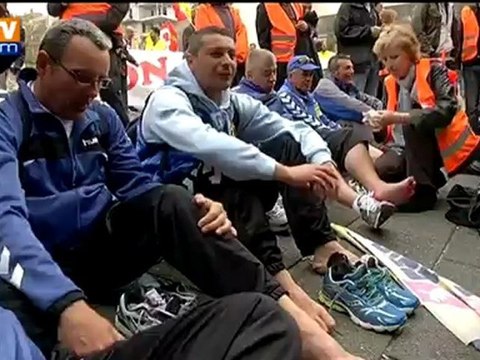 ArcelorMittal : la marche de l'acier des métallos de Florange finit à Paris