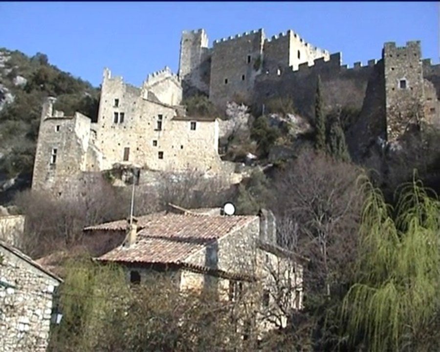 Un « village de caractère » : Saint-Montan – Ardèche