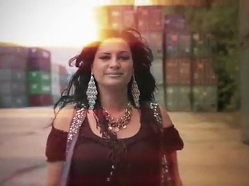 Nilüfer Örer - Gördüm Sevdim [ HD Klip 2012 ]