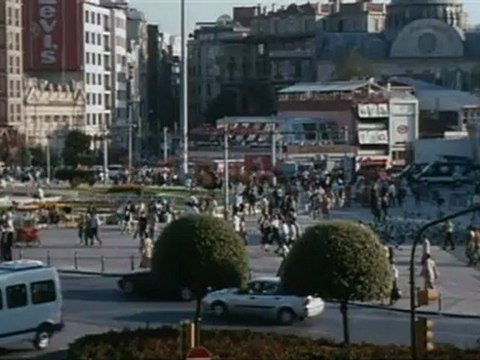 DE L'AUTRE COTE - Bande-annonce VO