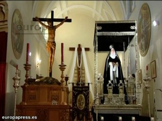 Cofradía madrileña expectante ante la lluvia