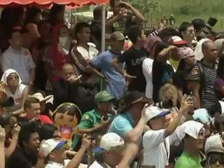 Crucifixions in Philippines draw crowds