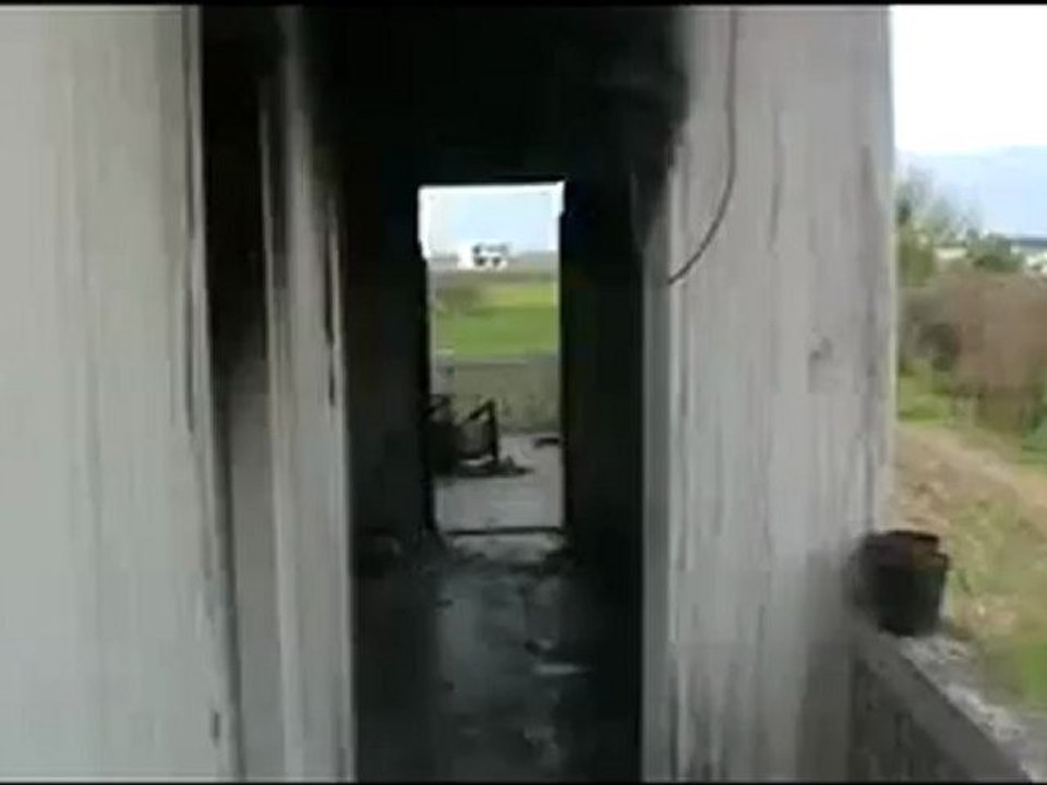 فري برس ريف حماه المحتل حصريا في سوريا هكذا يتم التعامل مع الفقراء البسطاء في قلعة المضيق 5 4 2012