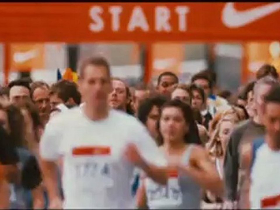 COURS TOUJOURS DENNIS - Bande-annonce VF