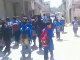 فري برس ريف دمشق حمورية مظاهرة طلابية 5 4 2012 ج1