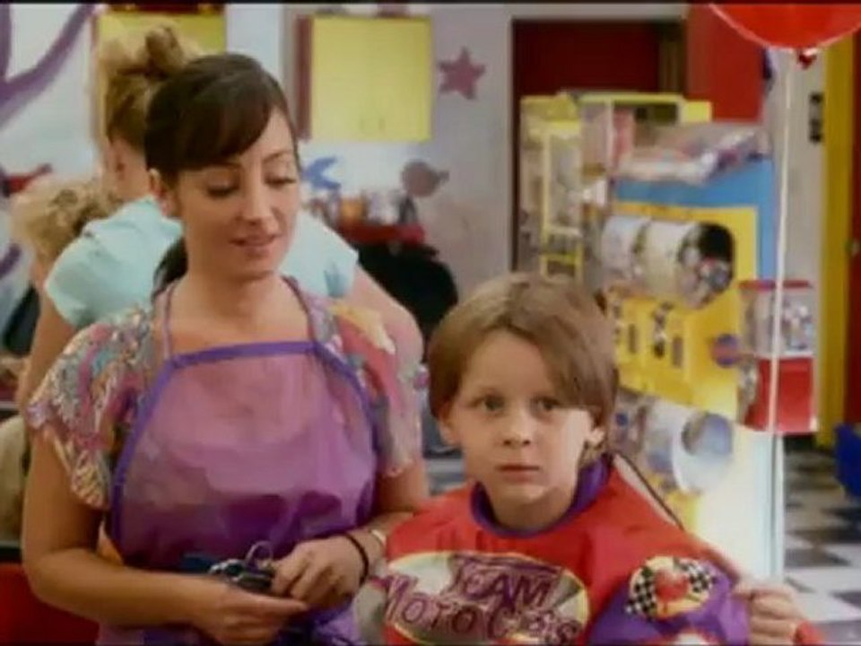 RIEN QUE POUR VOS CHEVEUX - Bande-annonce VF