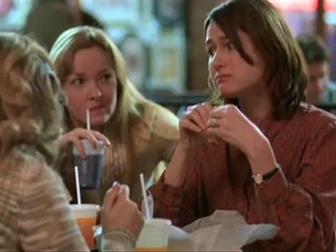 UNE FIANCEE PAS COMMES LES AUTRES - Bande-annonce VO