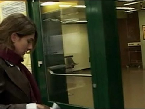 LA VRAIE VIE EST AILLEURS - Teaser VF