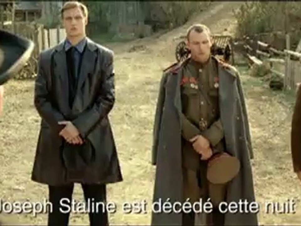 AU DIABLE STALINE VIVE LES MARIES - Bande-annonce VO
