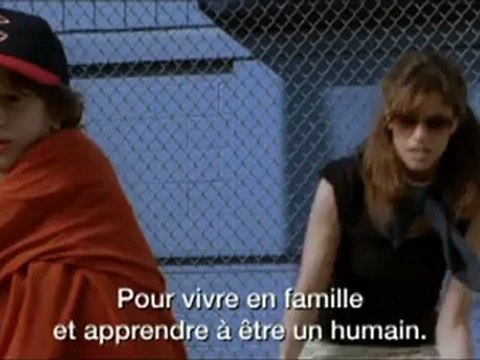 UN ENFANT PAS COMME LES AUTRES - Bande-annonce VO