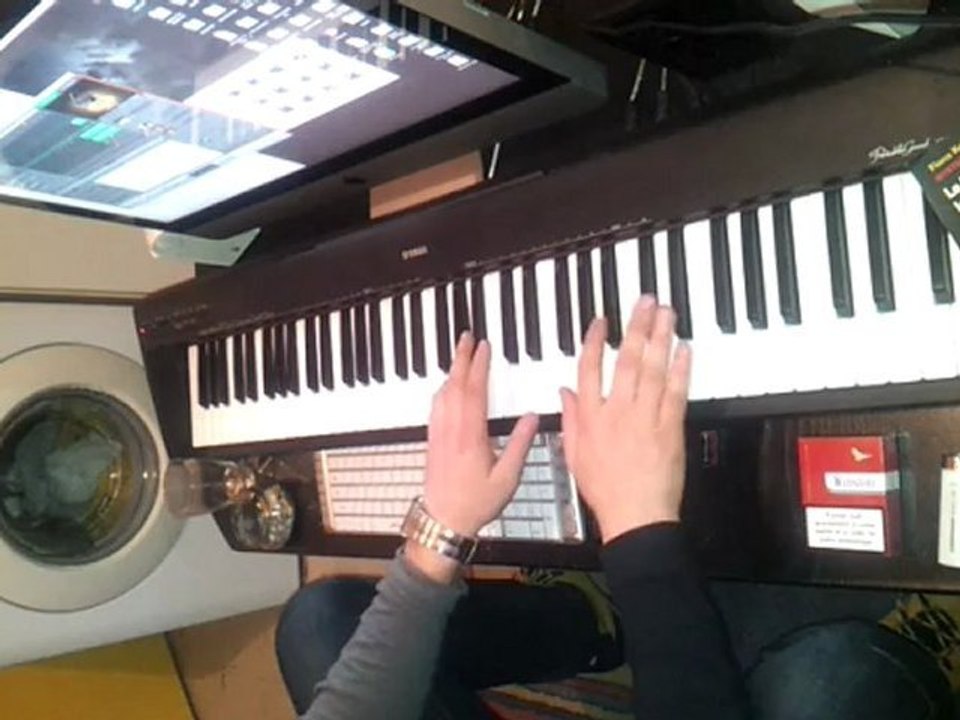 video-2012-04-01-04-21-30