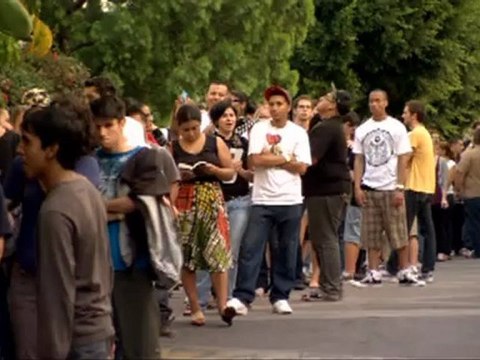 PARANORMAL ACTIVITY - Bande-annonce VO