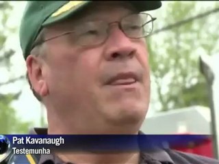 Jato da marinha americana cai sobre conjunto habitacional