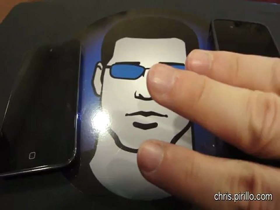 iPhone 4 vs iPod Touch - Screen Quality