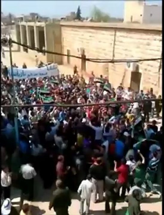 فري برس حماه المحتلة  حلفايا جمعة من جهز غازيا فقد غزا 6 4 2012 ج1