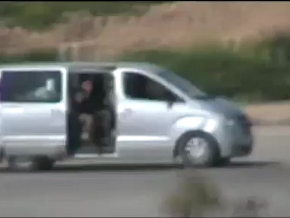 فري برس حمـــاة المحتلةالتعزيزات العسكرية لمشاع وادي الجوز 6 4 2012ج1