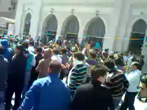 فري برس حلب سيف الدولة مظاهرة و اطلاق نار عليها 6 4 2012 ج2