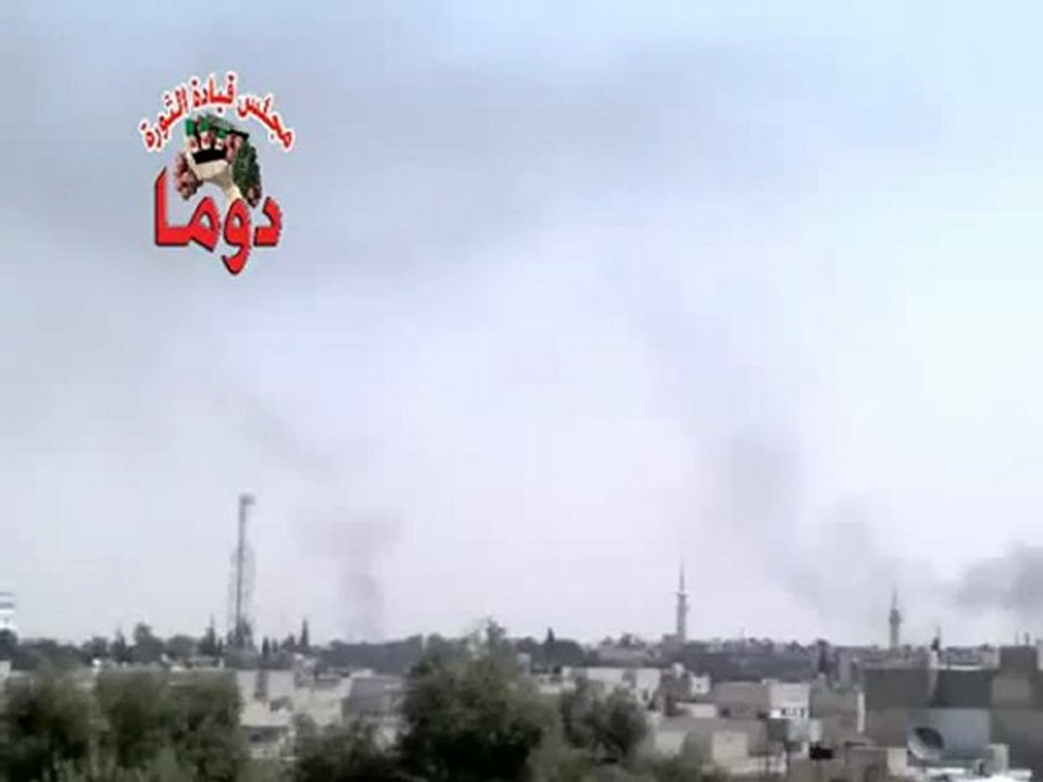 فري برس  ريف دمشق دوما تصاعد الدخان نتيجة القصف 06 04 2012