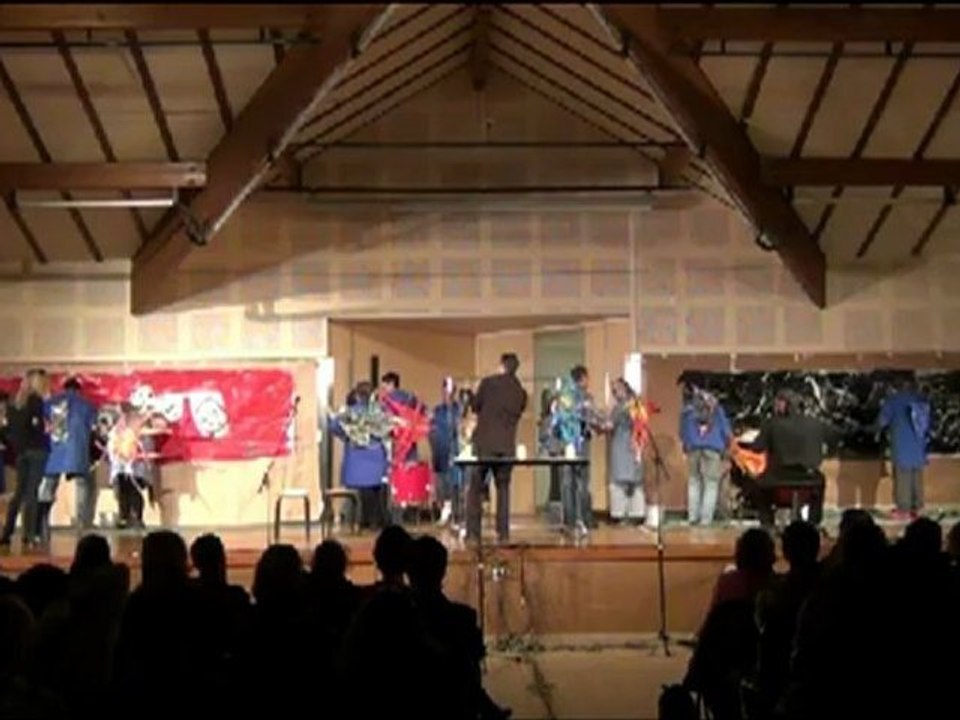 Improvisation musiques, peinture et boîtes