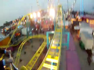 Les animateurs de Vincennes TV testent la Foire du Trône 2012 ave le Carzy Mouse