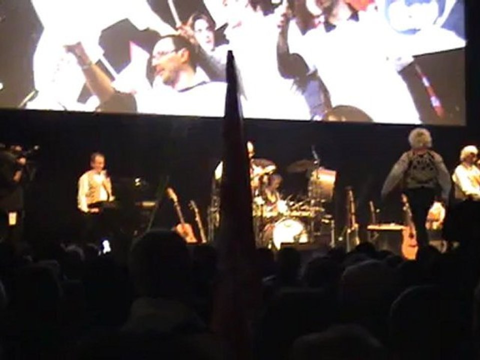 meeting françois hollande à rennes 04042012 192