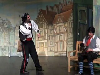 KIRMIZI PAPUÇLAR ÇOCUK TİYATROSU