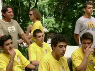 Cap. 29 3 - Cena  Betão fica apreensivo ao ver sua foto na web com Maria - Malhação