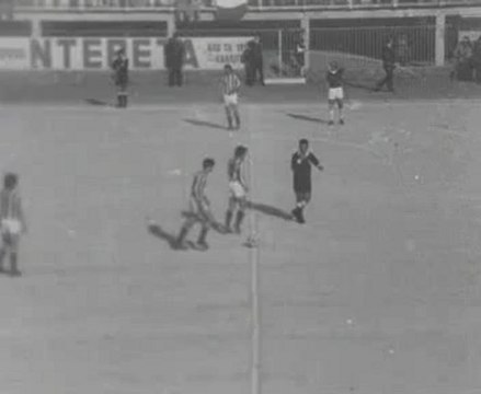 ΟΛΥΜΠΙΑΚΟΣ ΒΟΛΟΥ-ΕΘΝΙΚΟΣ ΠΕΙΡΑΙΑ 2-2 1974-1975