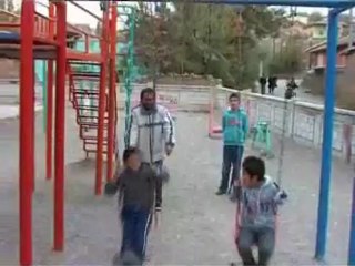 Aksaray'da alev alan saman balyaları güçlükle söndürüldü