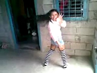 Kara Pretty Girl DANCE COVER