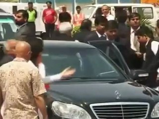 Pakistani president arrives in India