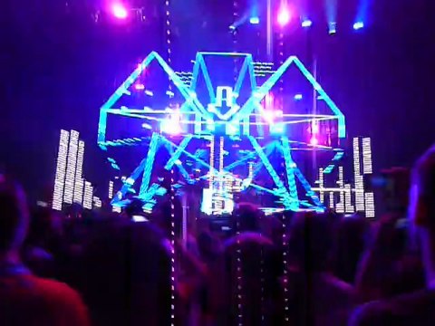 David Guetta Titanium Concert Paris-Bercy 07.04.2012