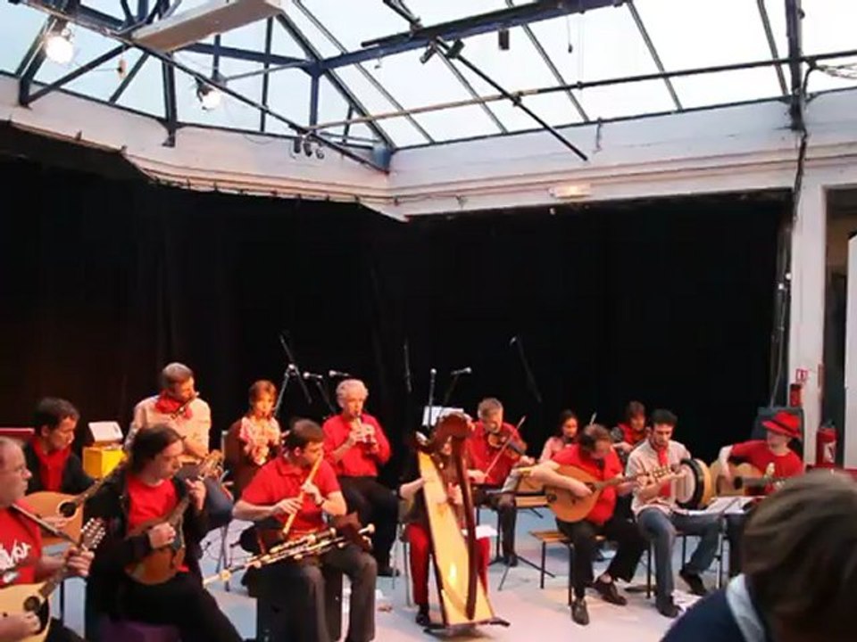 L’Orchestre de Musique Irlandaise : The Hunter's House (MVI_7723)