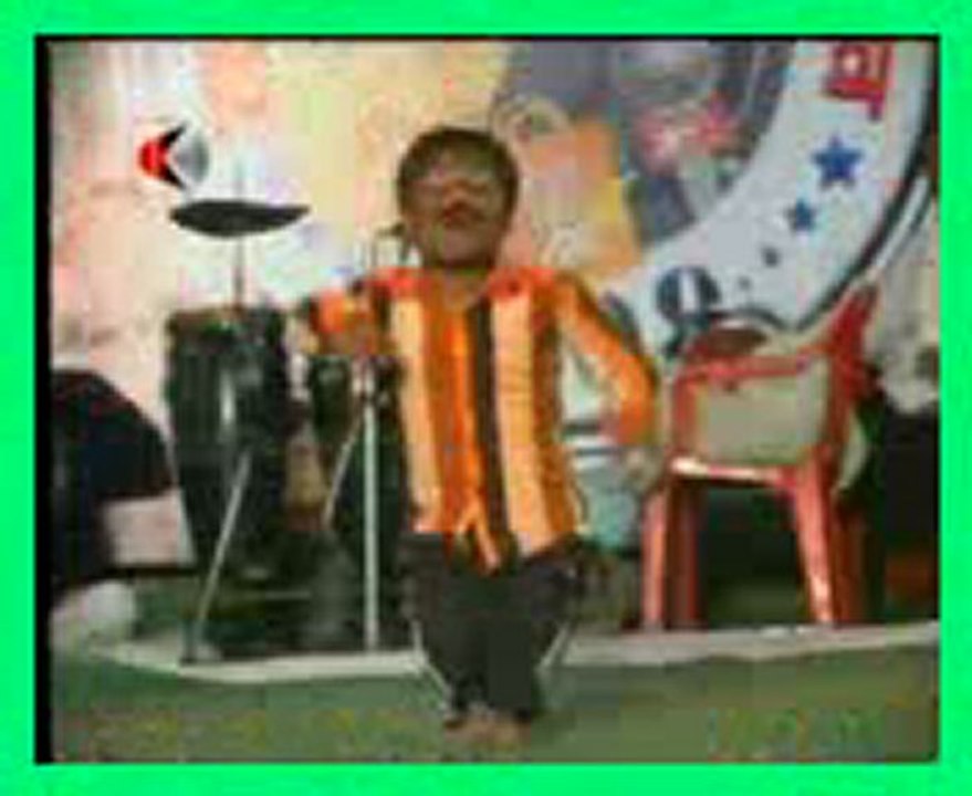2 CHOTI KE PEECHE CHOTI