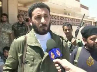 النساء في مناطق الاشتباكات الليبية يرفضن المغادرة