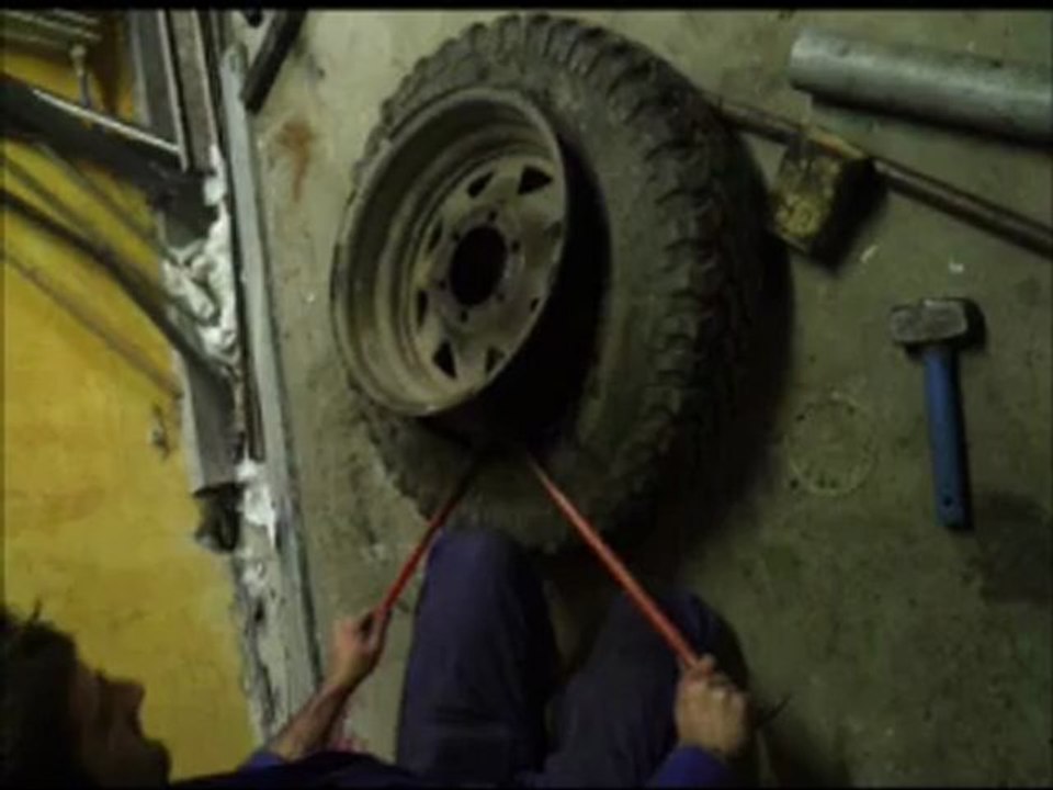 démontage roue oyota BJ