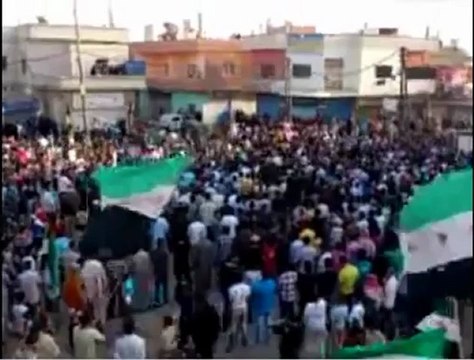 فري برس داعل درعا تشييع الشهيد محمد قاسم الشحادات الذي استهدفته عصابات الغدر الاسدية 8 4 2012