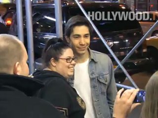 Justin Long leaving the John Golden Theatre