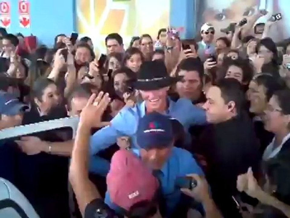Fael en Shopping China (07 04)