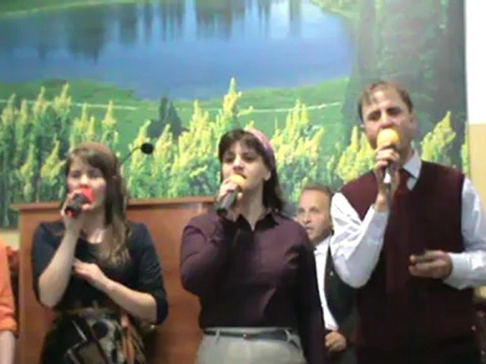 Gr.de laudă (Hai şi laudă-l pe D-l Sfânt)