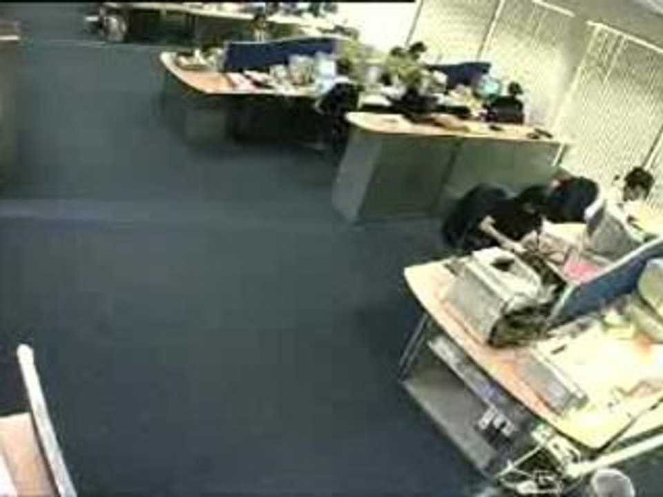 QUANDLECHEFESTABSENT-04_1